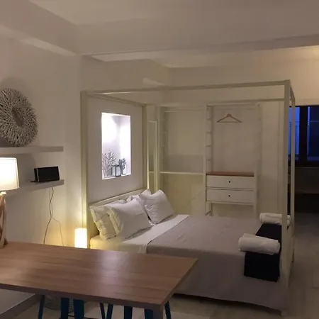 Magazzino Porto 20 *